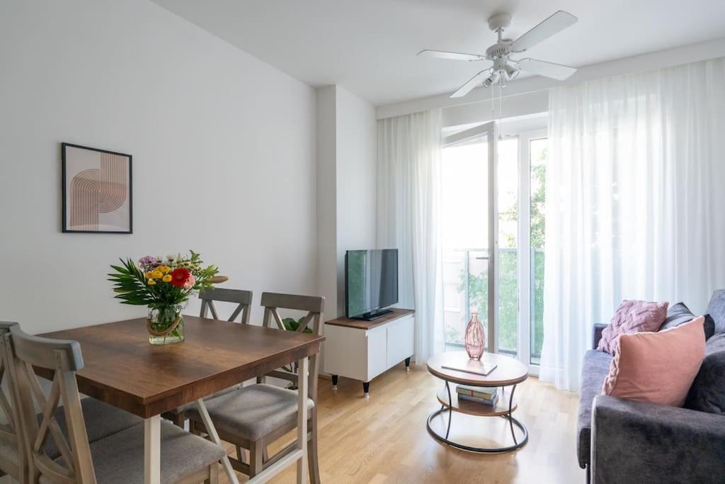 Ferienwohnung 1Br Excellence, Fast To Centre By Hm Wien Exterior foto