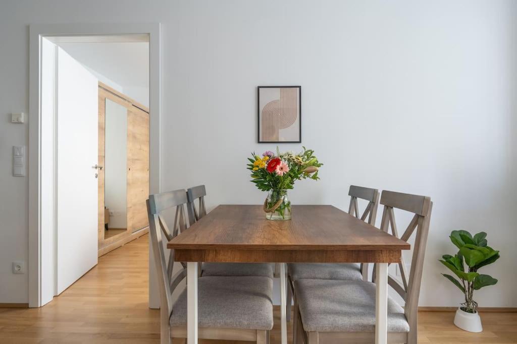 Ferienwohnung 1Br Excellence, Fast To Centre By Hm Wien Exterior foto